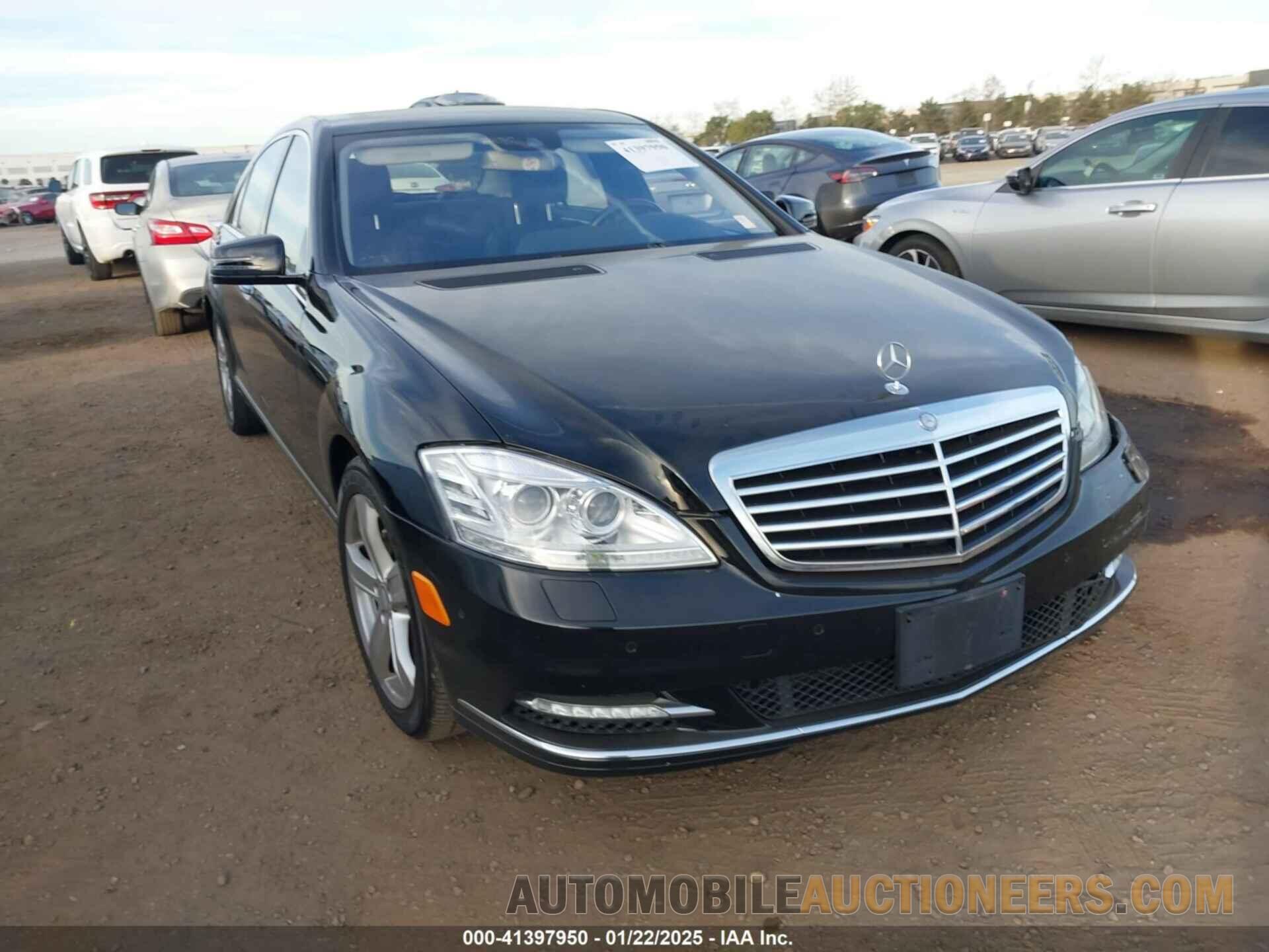 WDDNG7BB6AA293705 MERCEDES-BENZ S 550 2010