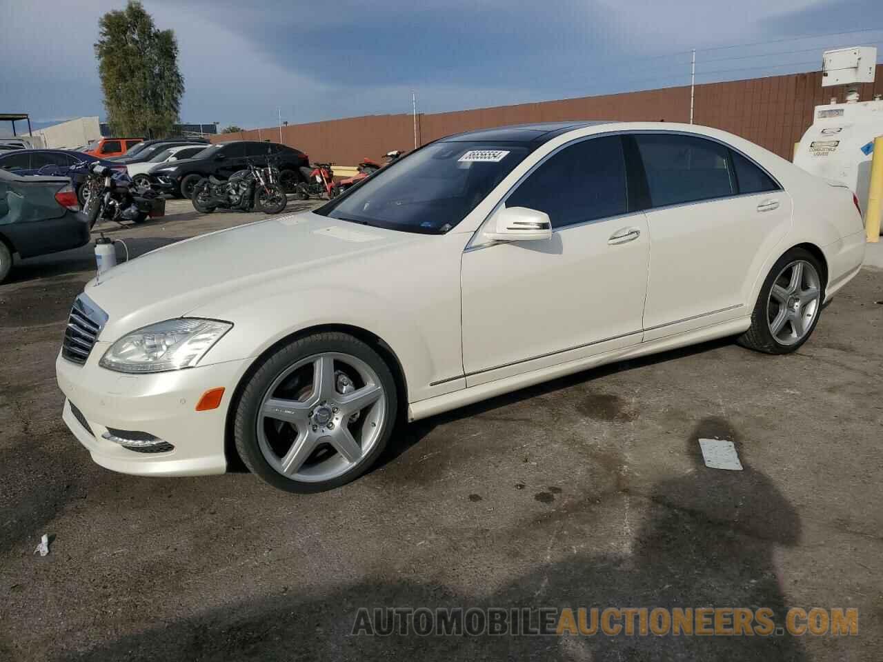 WDDNG7DB0DA492394 MERCEDES-BENZ S-CLASS 2013