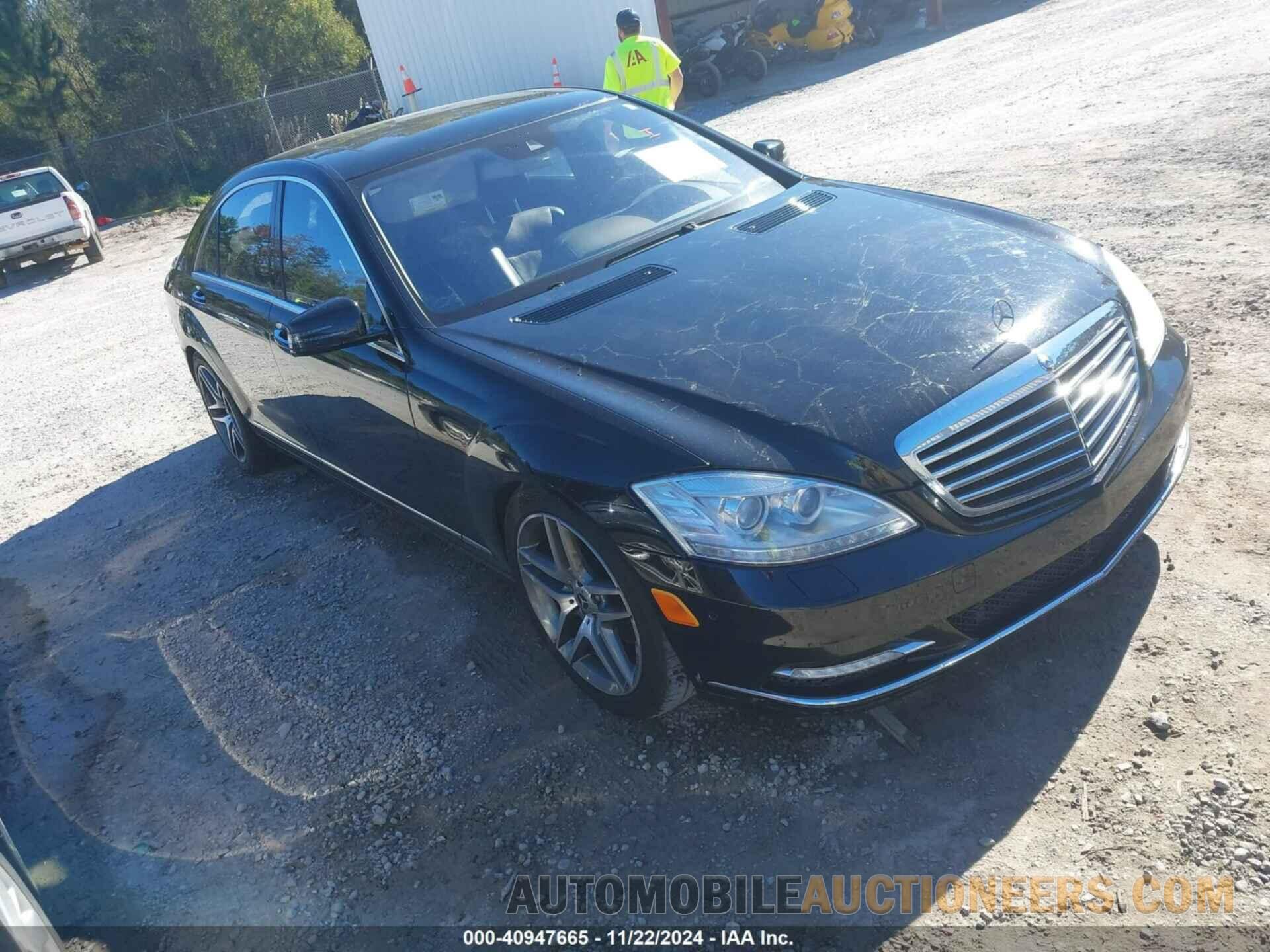 WDDNG7DB4DA537417 MERCEDES-BENZ S 550 2013