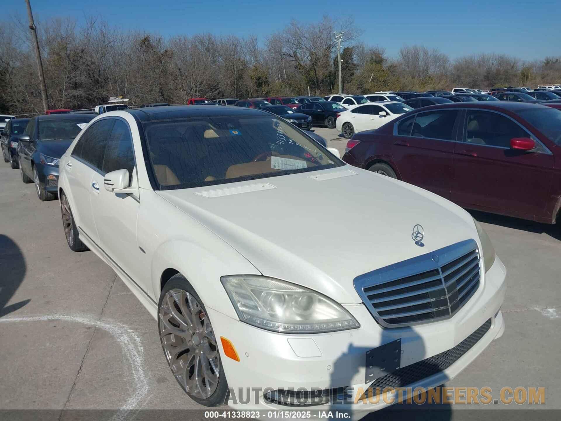 WDDNG7DB8CA480931 MERCEDES-BENZ S 550 2012