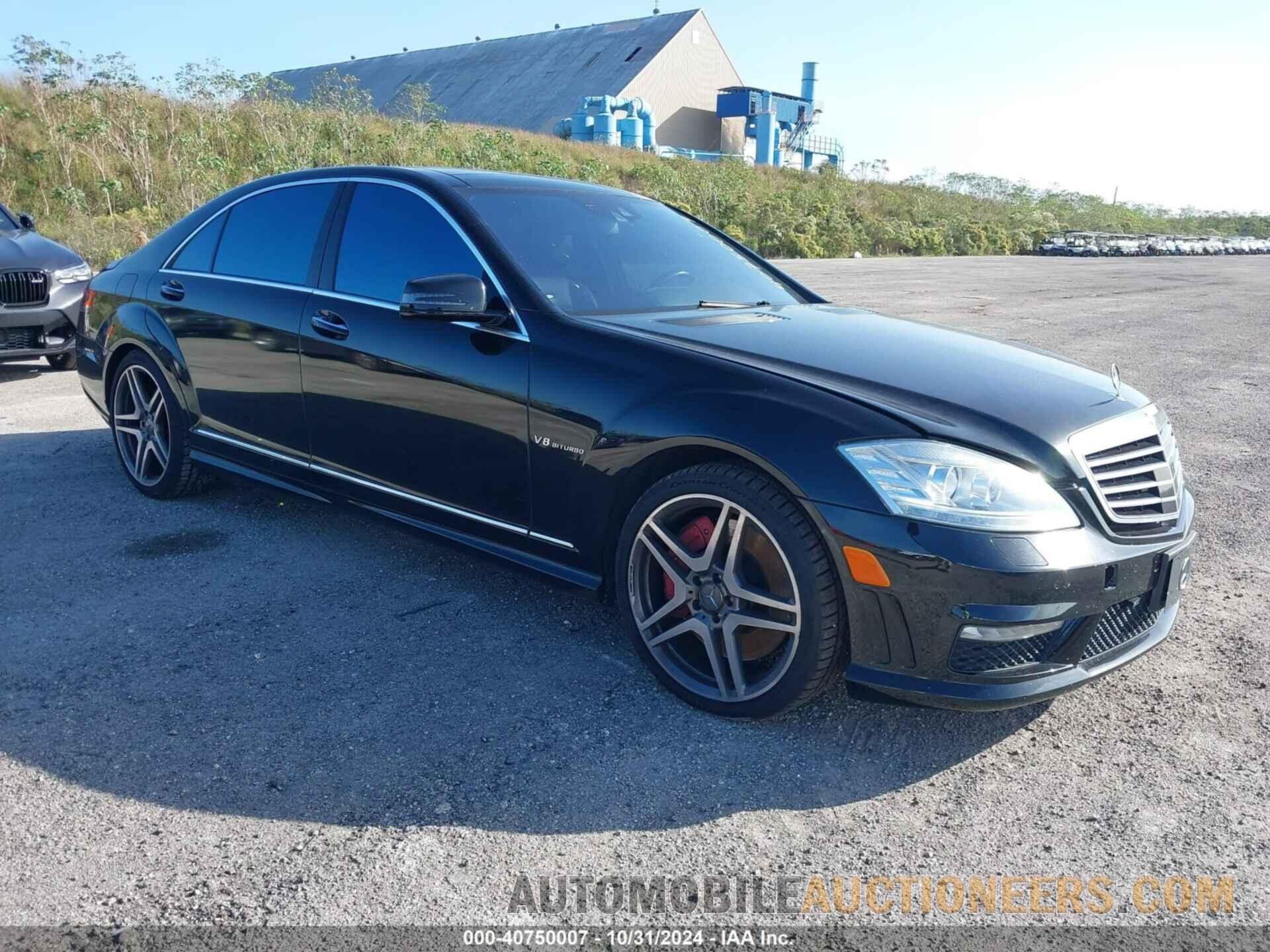 WDDNG7EB8CA465215 MERCEDES-BENZ S 63 AMG 2012