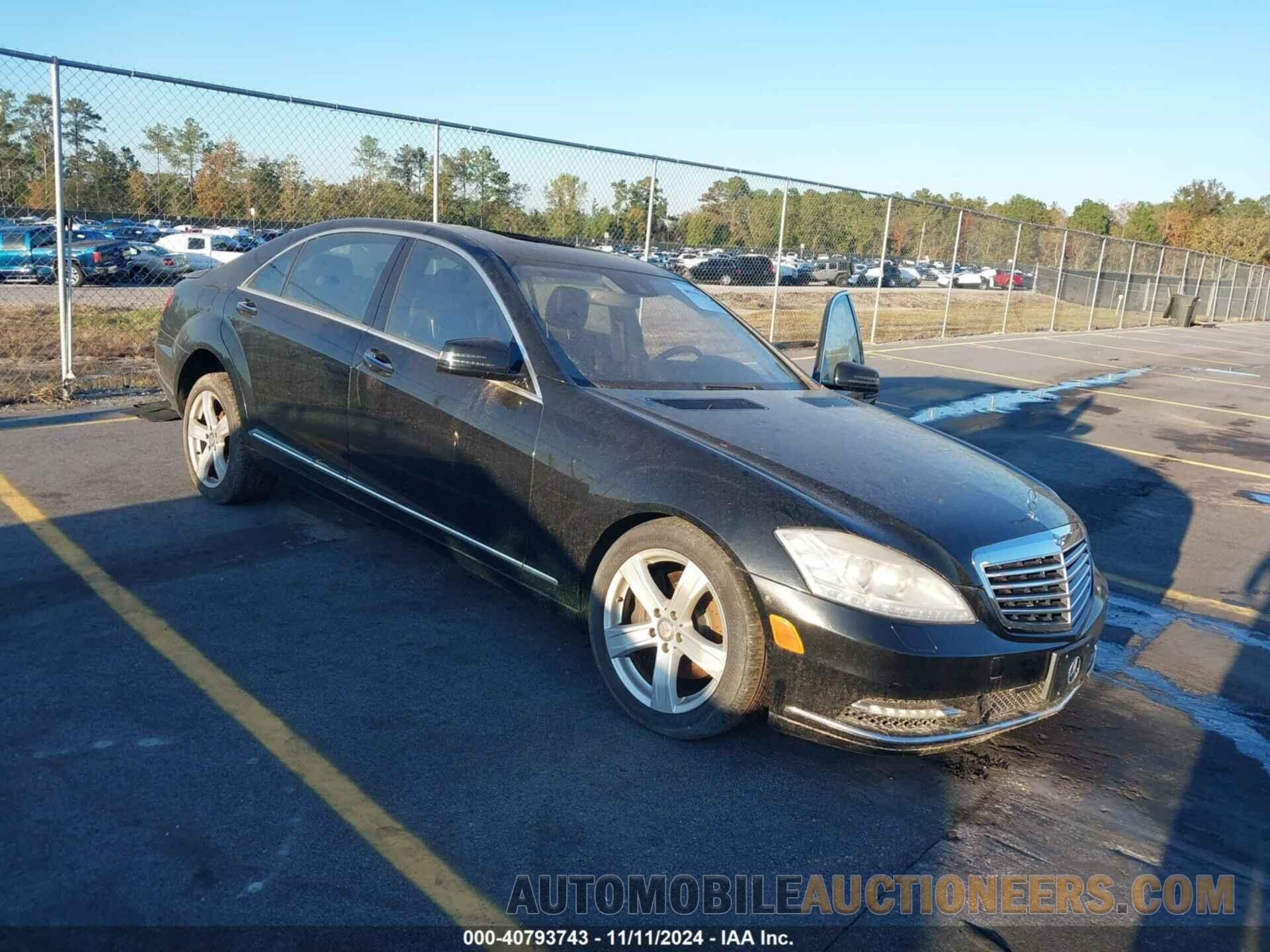 WDDNG8GB1BA379035 MERCEDES-BENZ S 550 2011