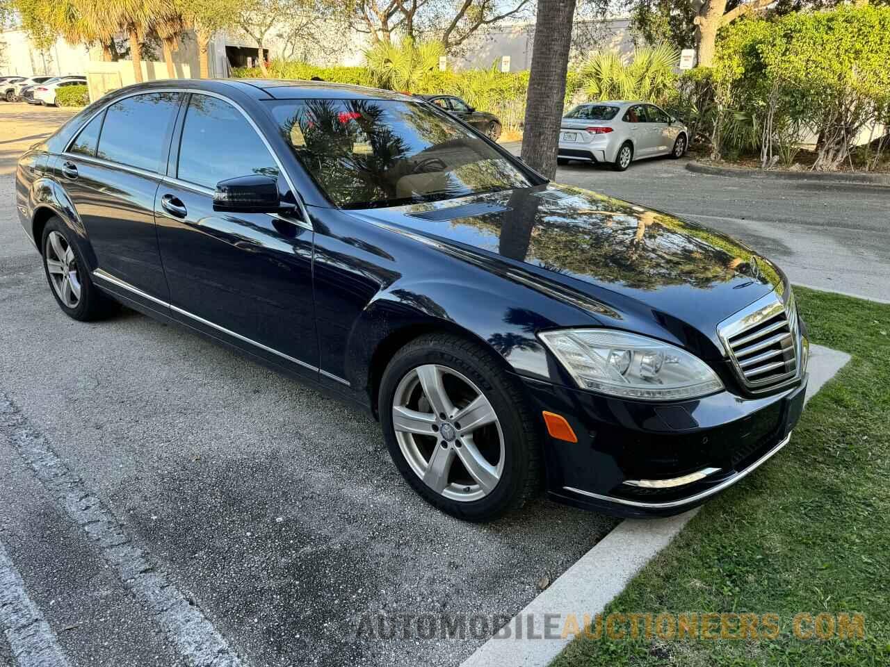 WDDNG9EB4DA530638 MERCEDES-BENZ S-CLASS 2013