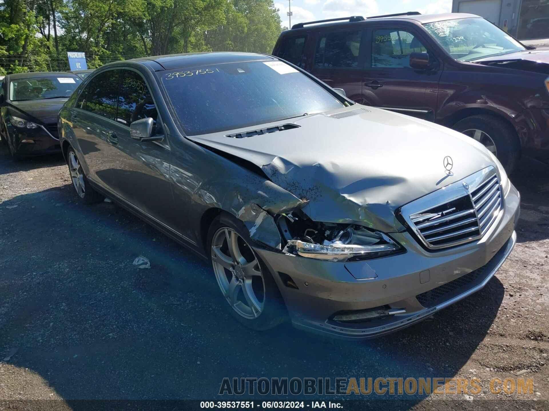 WDDNG9EB8DA513566 MERCEDES-BENZ S 550 2013