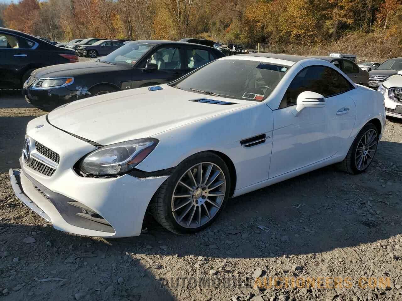 WDDPK3JA2HF137344 MERCEDES-BENZ SLC-CLASS 2017