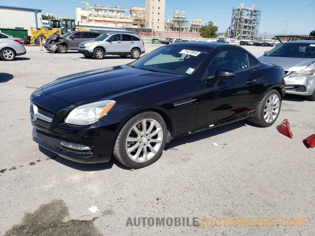 WDDPK3JA3GF123886 MERCEDES-BENZ SLK-CLASS 2016