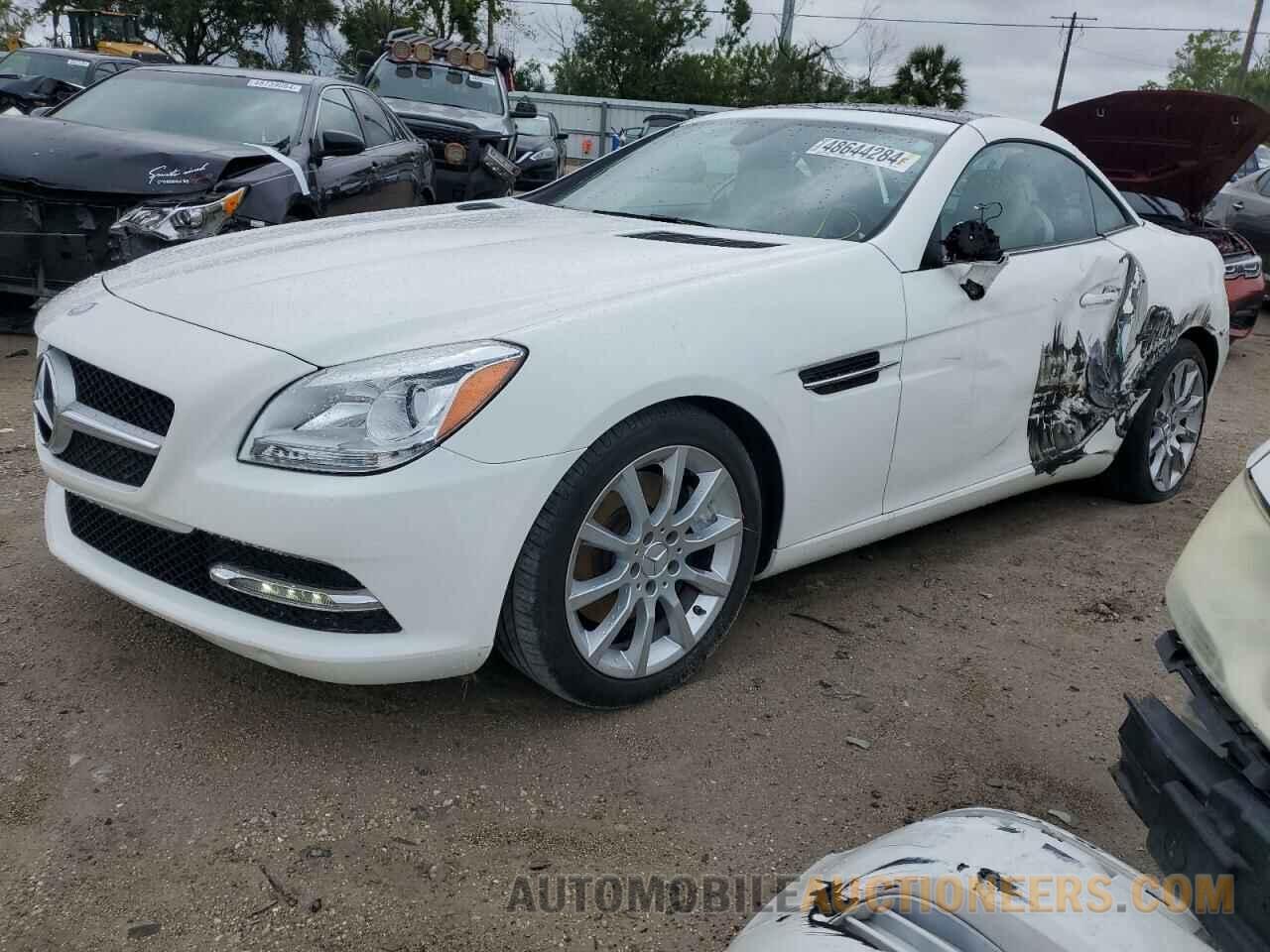 WDDPK3JA5GF116275 MERCEDES-BENZ SLK-CLASS 2016