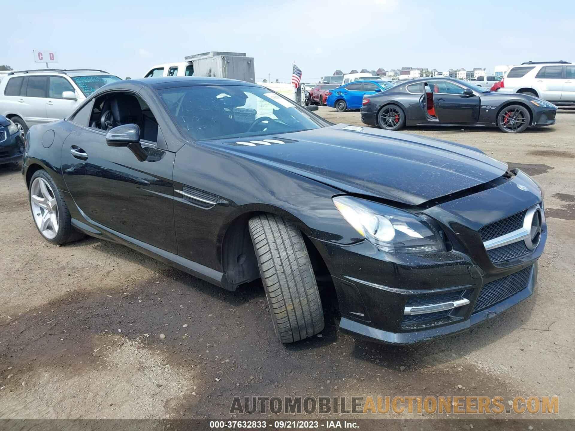 WDDPK3JA5GF117782 MERCEDES-BENZ SLK 2016