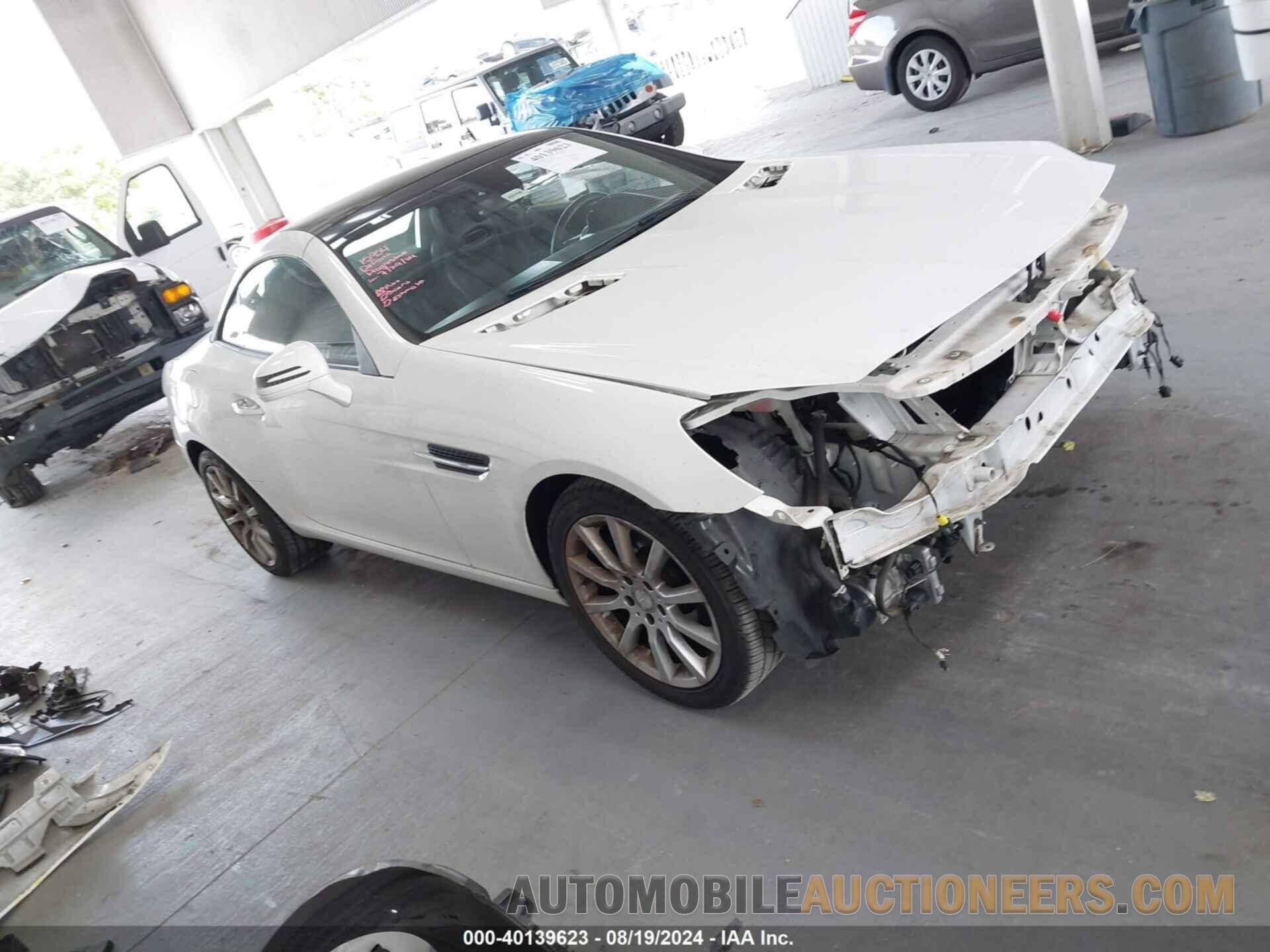 WDDPK3JA5GF121685 MERCEDES-BENZ SLK 300 2016