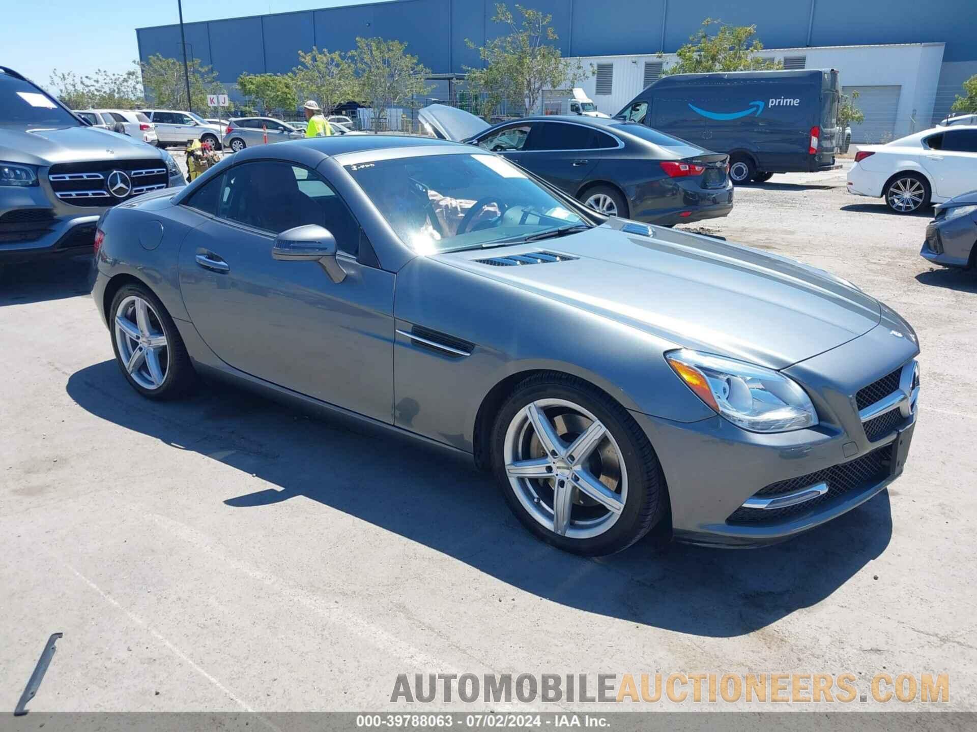 WDDPK3JA6GF116690 MERCEDES-BENZ SLK 300 2016