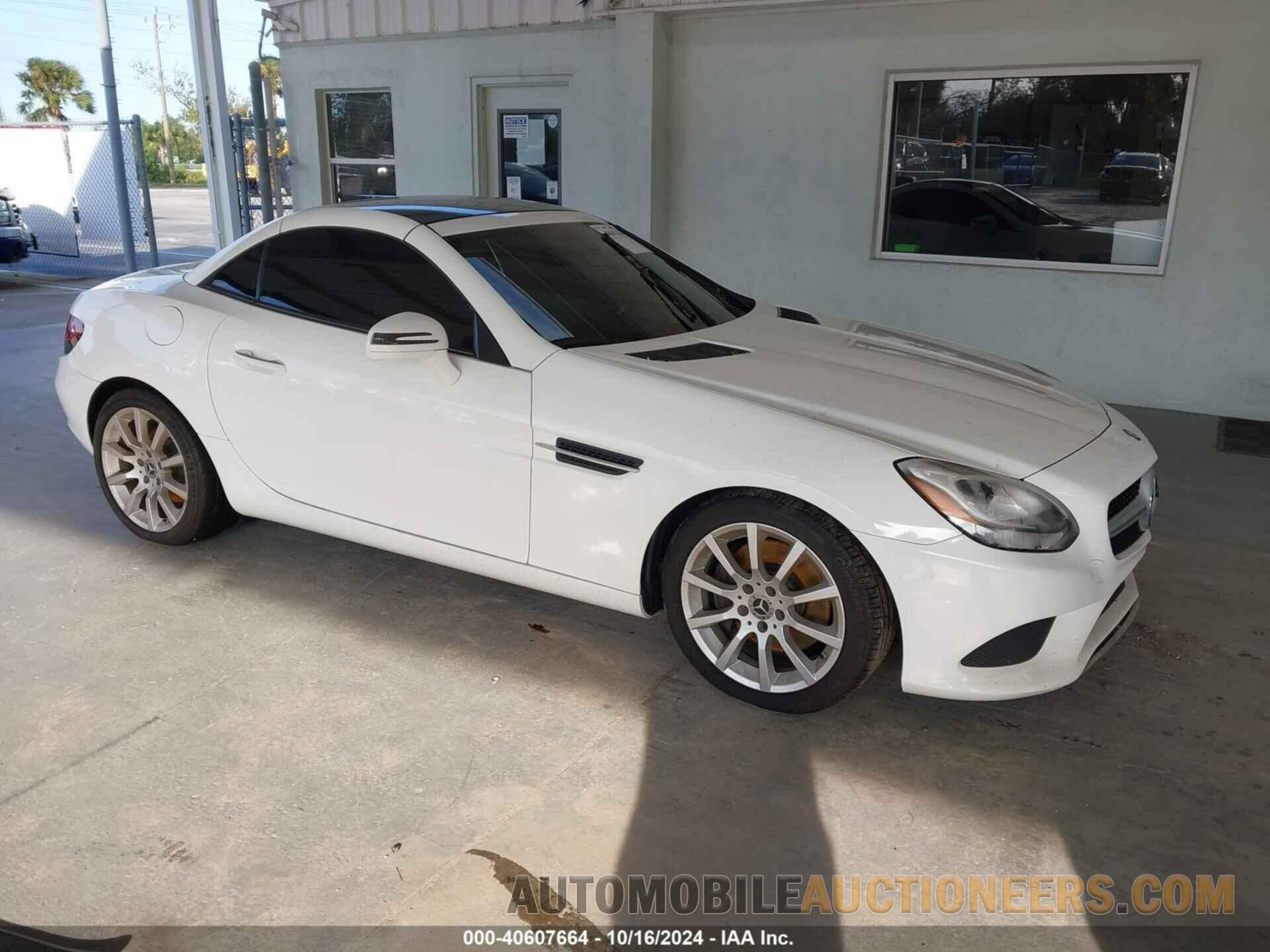 WDDPK3JAXHF140959 MERCEDES-BENZ SLC 300 2017