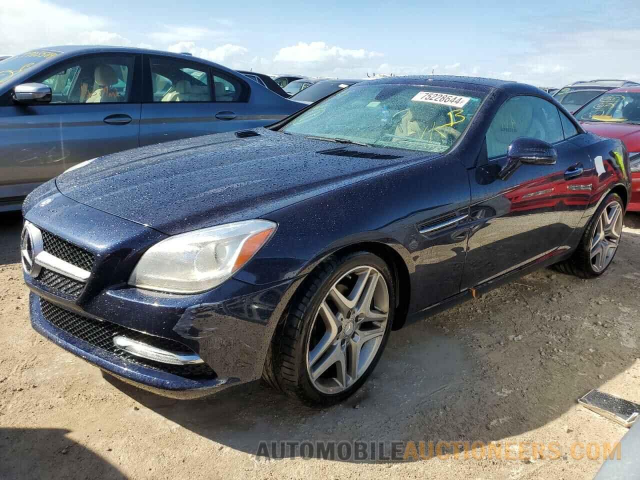 WDDPK4HA0FF104707 MERCEDES-BENZ SLK-CLASS 2015