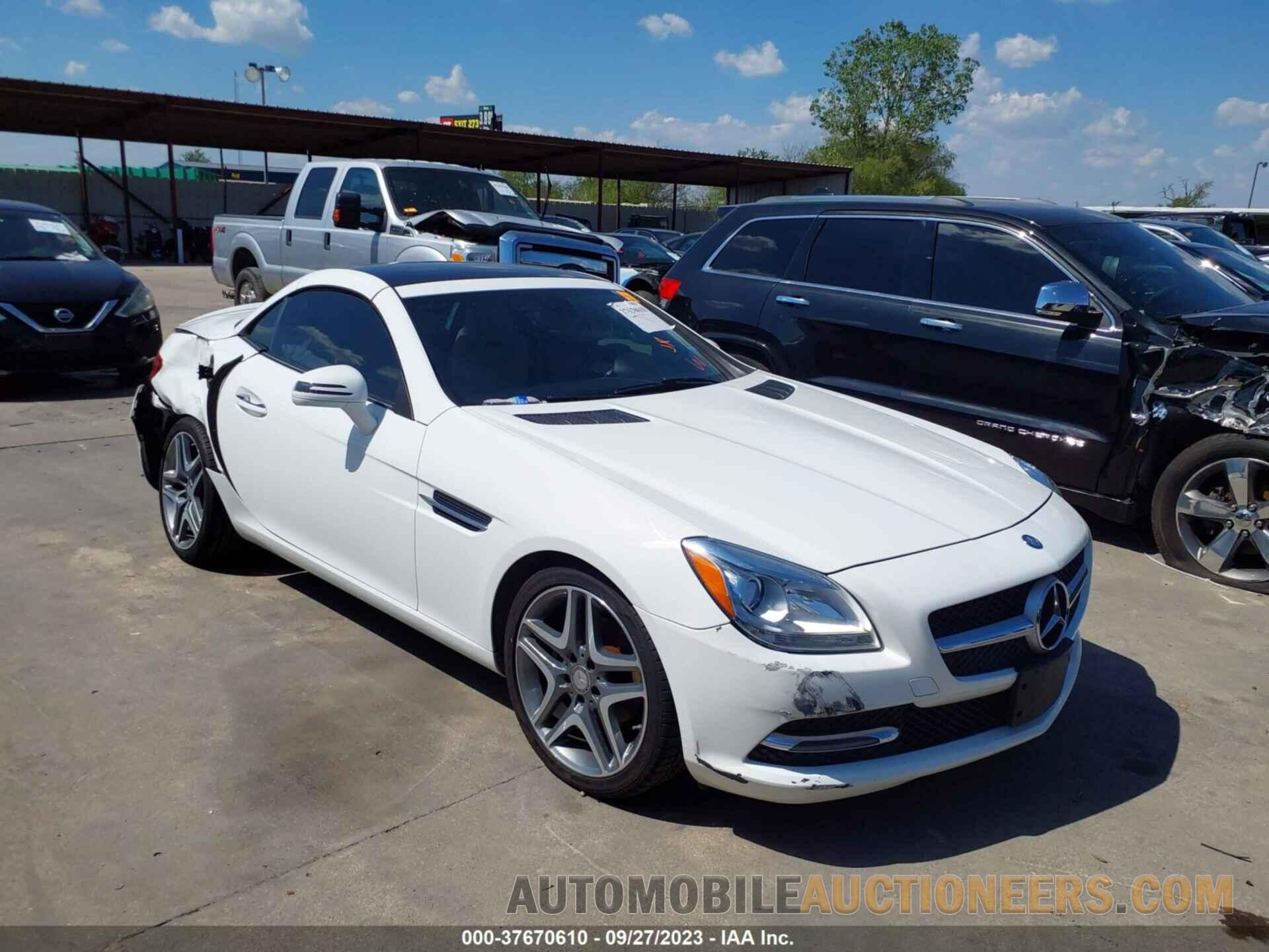 WDDPK4HA2FF104997 MERCEDES-BENZ SLK 250 2015