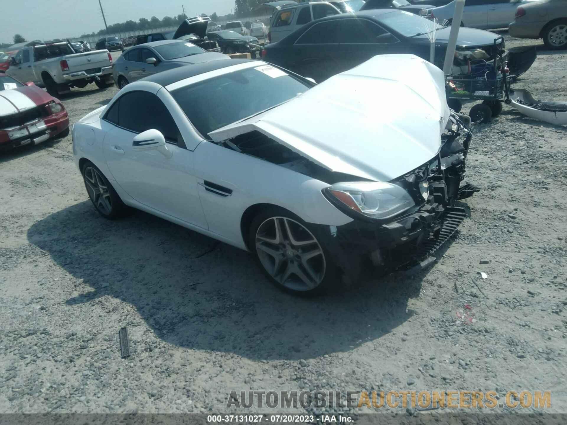 WDDPK4HA3FF105088 MERCEDES-BENZ SLK 2015