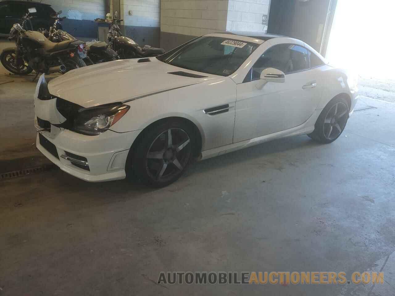 WDDPK4HA6FF107076 MERCEDES-BENZ SLK-CLASS 2015