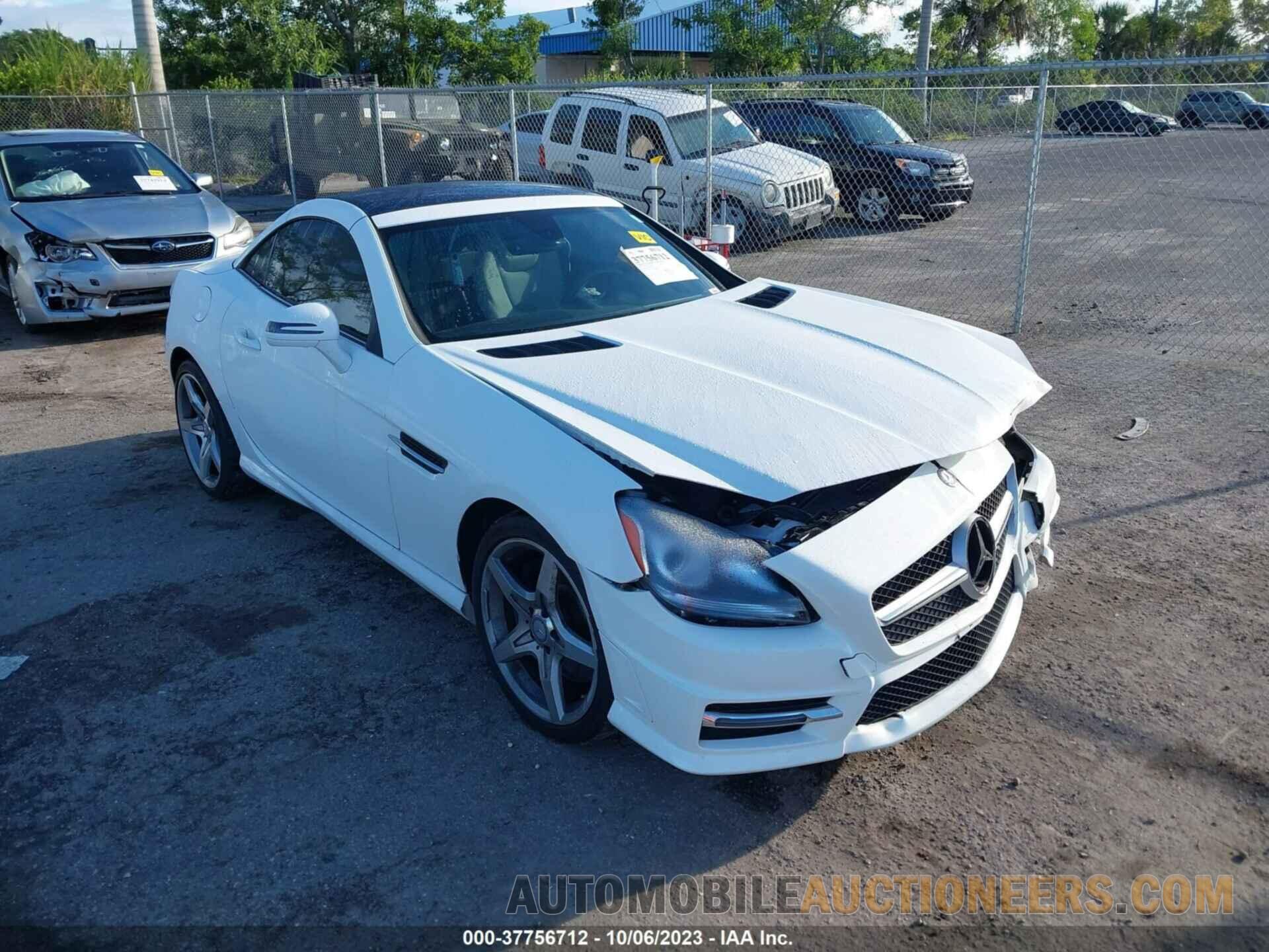 WDDPK4HA6FF109443 MERCEDES-BENZ SLK 2015