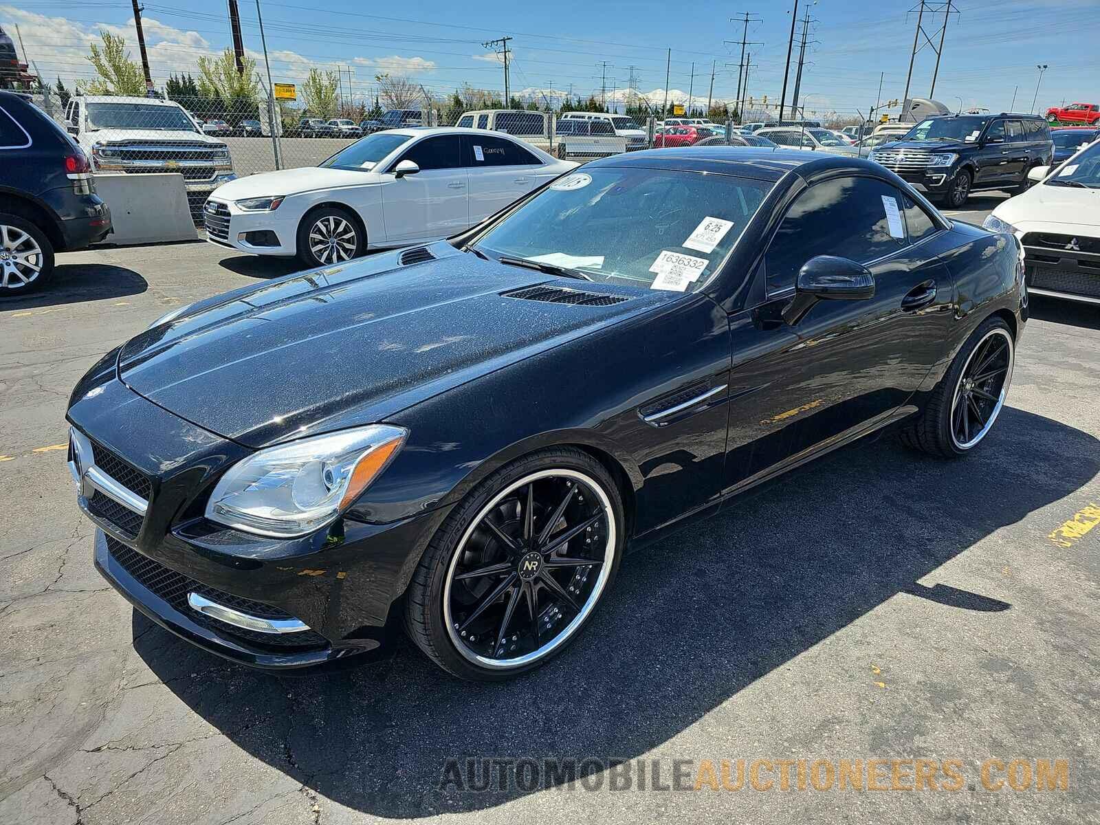 WDDPK4HA6FF112052 Mercedes-Benz SLK 2015