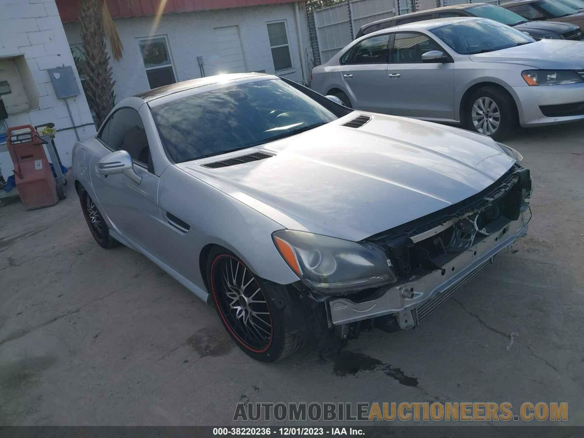 WDDPK4HA6FF112603 MERCEDES-BENZ SLK 2015