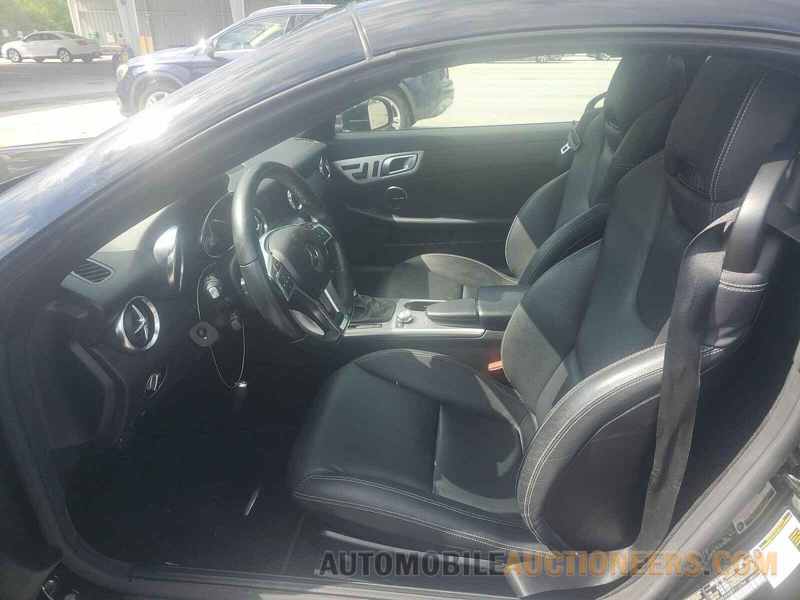 WDDPK4HA8FF113784 Mercedes-Benz SLK 2015