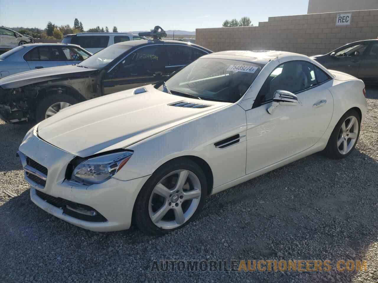 WDDPK4HA9FF100848 MERCEDES-BENZ SLK-CLASS 2015