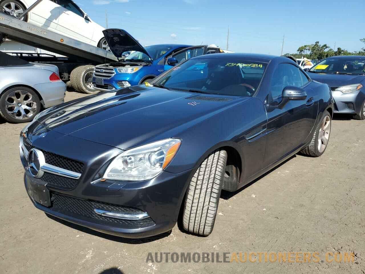 WDDPK5HA0CF004785 MERCEDES-BENZ SLK-CLASS 2012