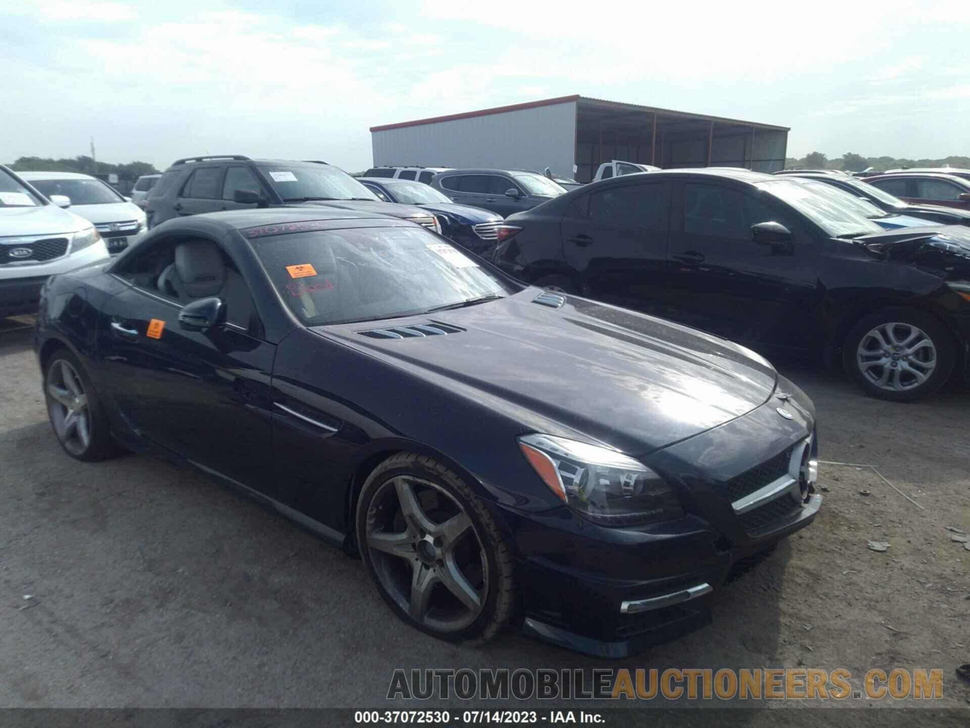 WDDPK5HA4GF115488 MERCEDES-BENZ SLK 2016