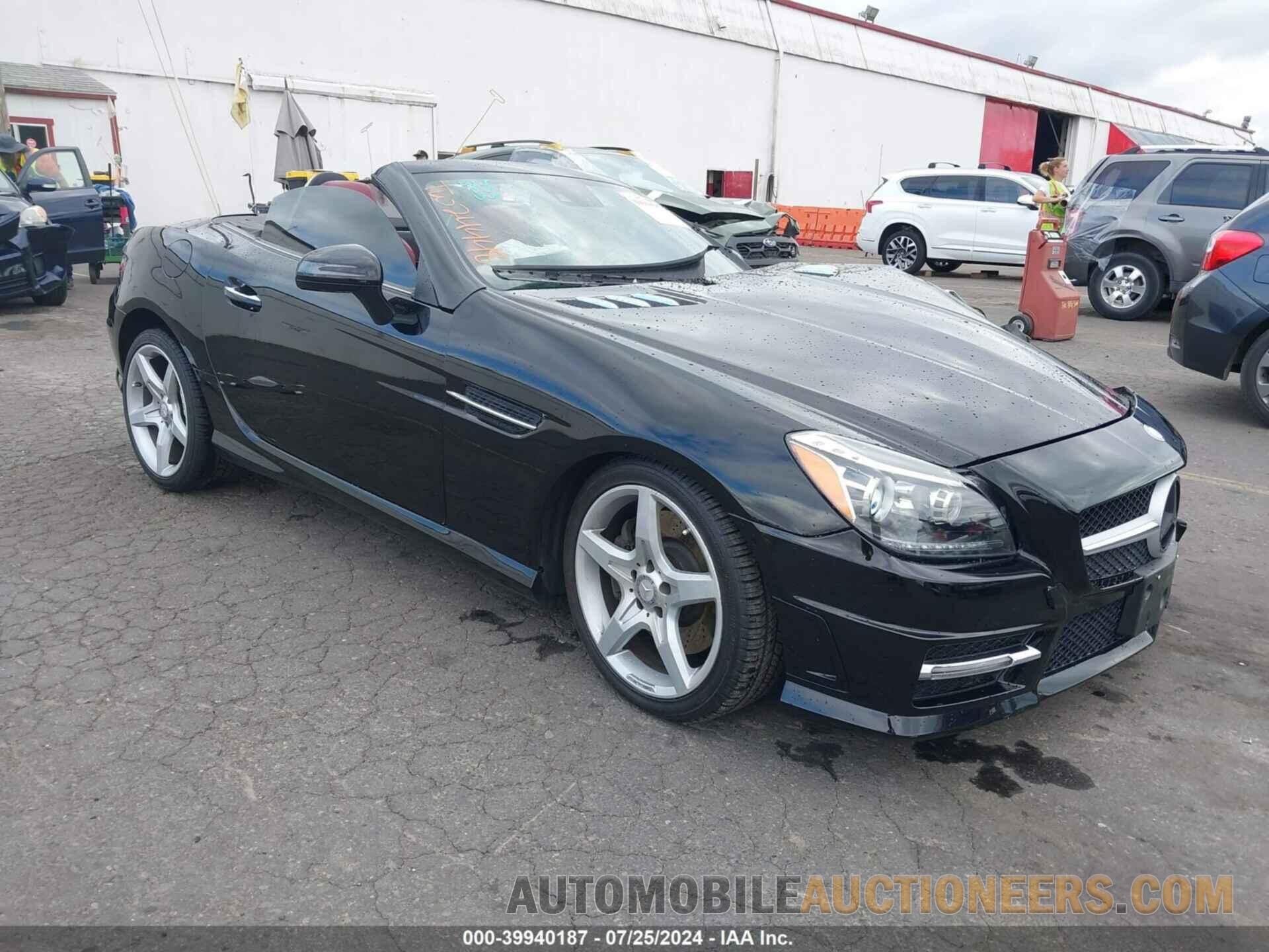 WDDPK5HA5FF105759 MERCEDES-BENZ SLK 2015