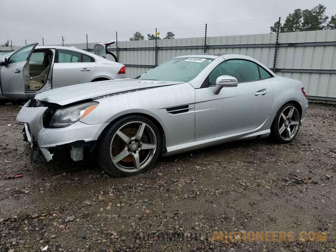 WDDPK5HA6FF107472 MERCEDES-BENZ SLK-CLASS 2015