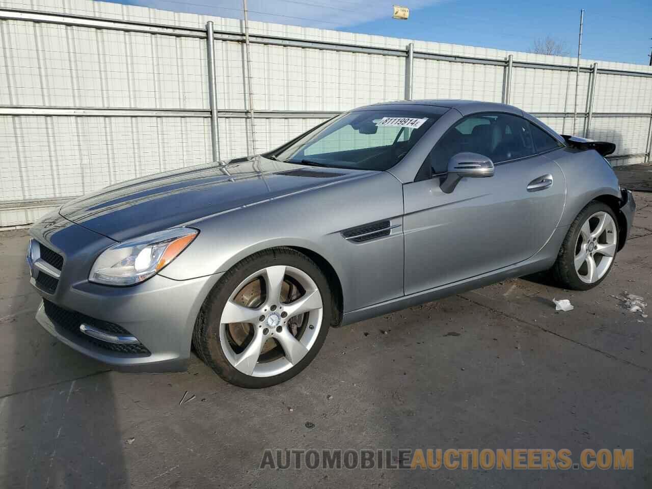 WDDPK5HA7CF008137 MERCEDES-BENZ SLK-CLASS 2012