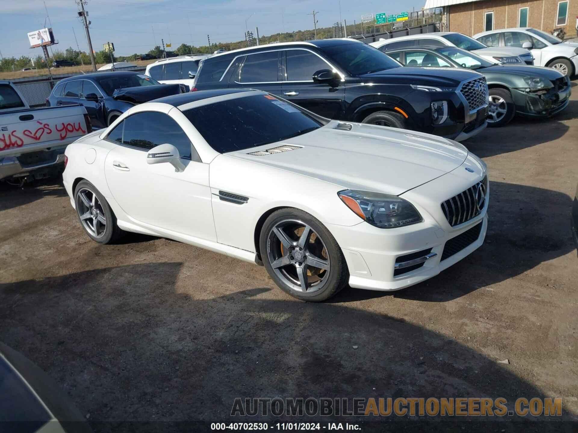 WDDPK5HA9FF107952 MERCEDES-BENZ SLK 350 2015