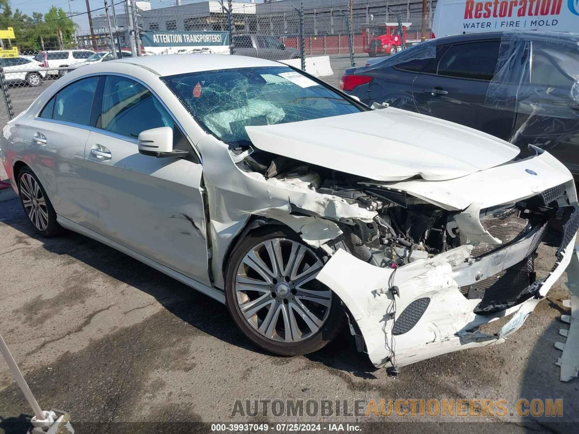 WDDSJ4EB1HN485485 MERCEDES-BENZ CLA 2017