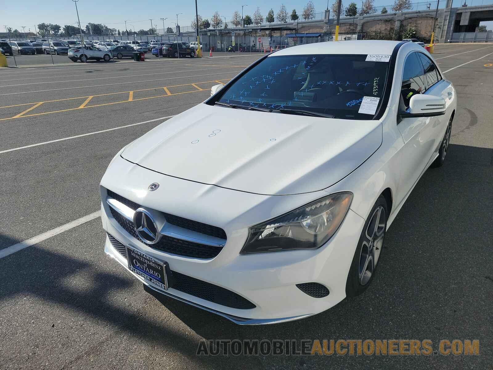 WDDSJ4EB1JN650943 Mercedes-Benz CLA 2018