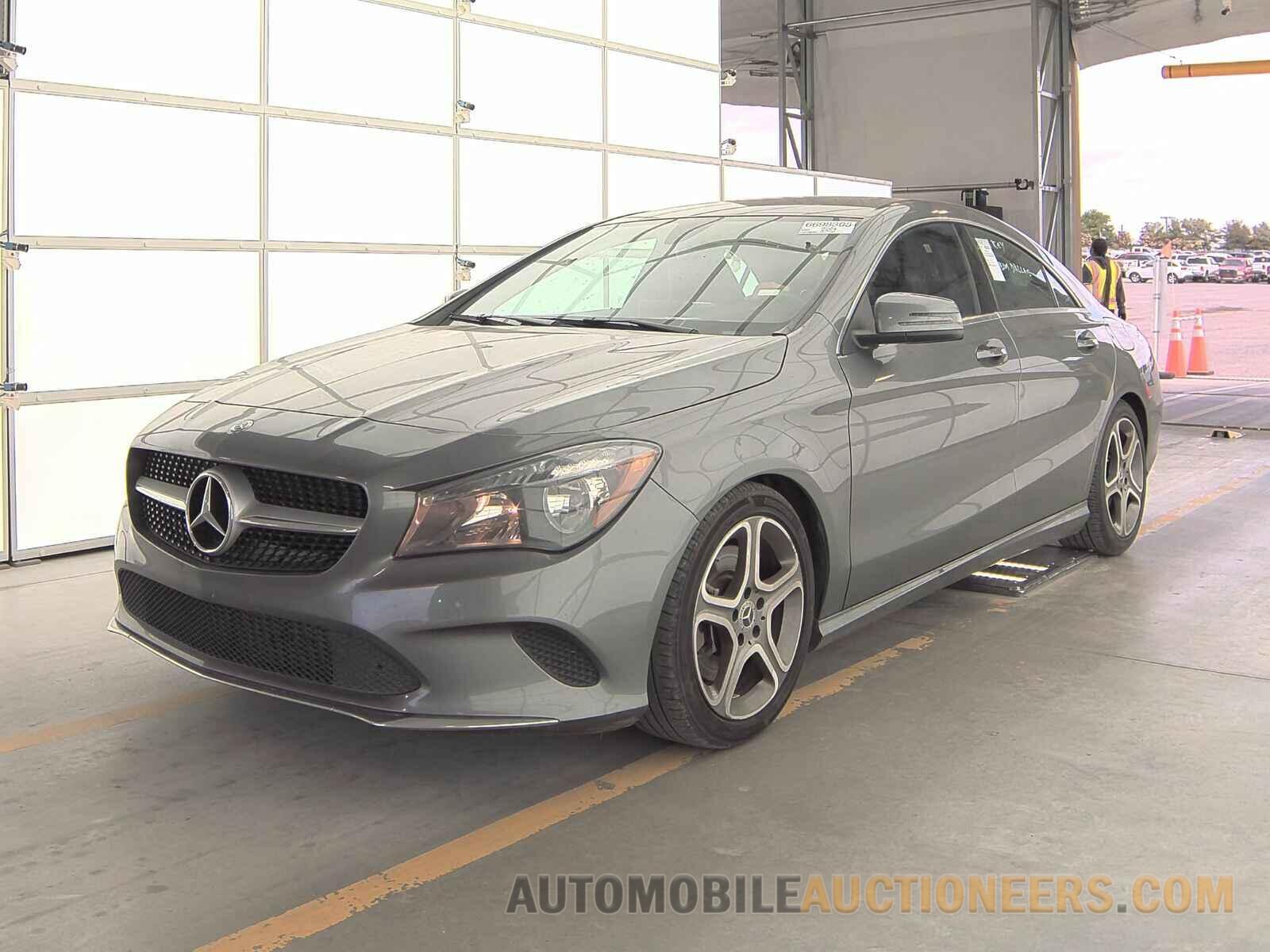 WDDSJ4EB4KN738371 Mercedes-Benz CLA 2019