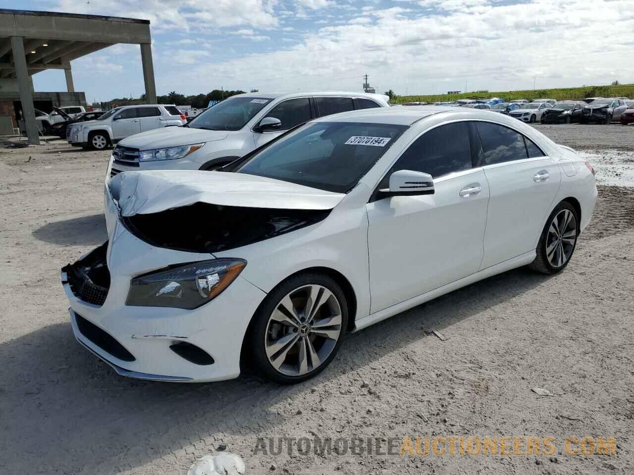 WDDSJ4EB4KN754585 MERCEDES-BENZ CLA-CLASS 2019