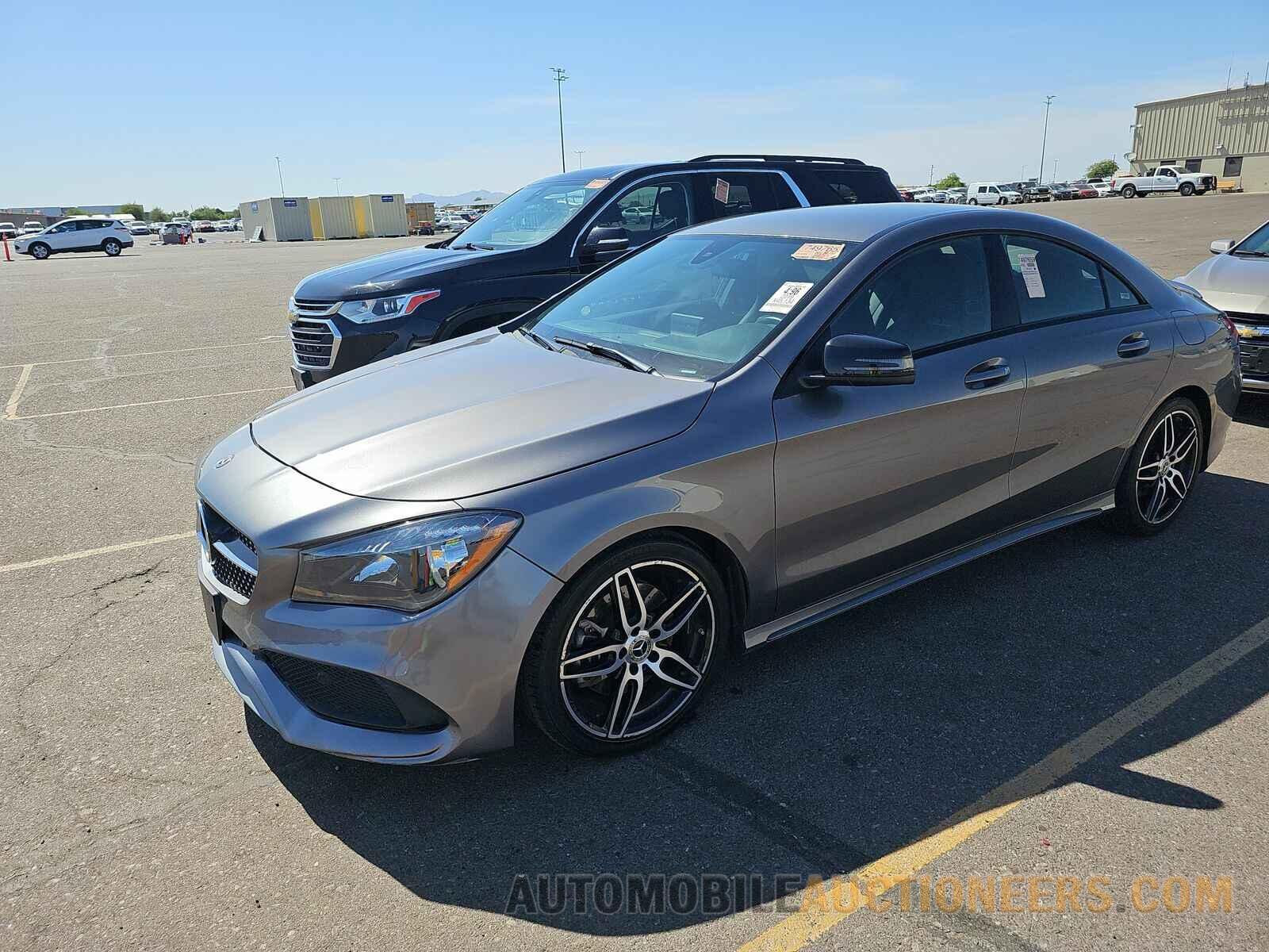 WDDSJ4EB5KN770732 Mercedes-Benz CLA 2019