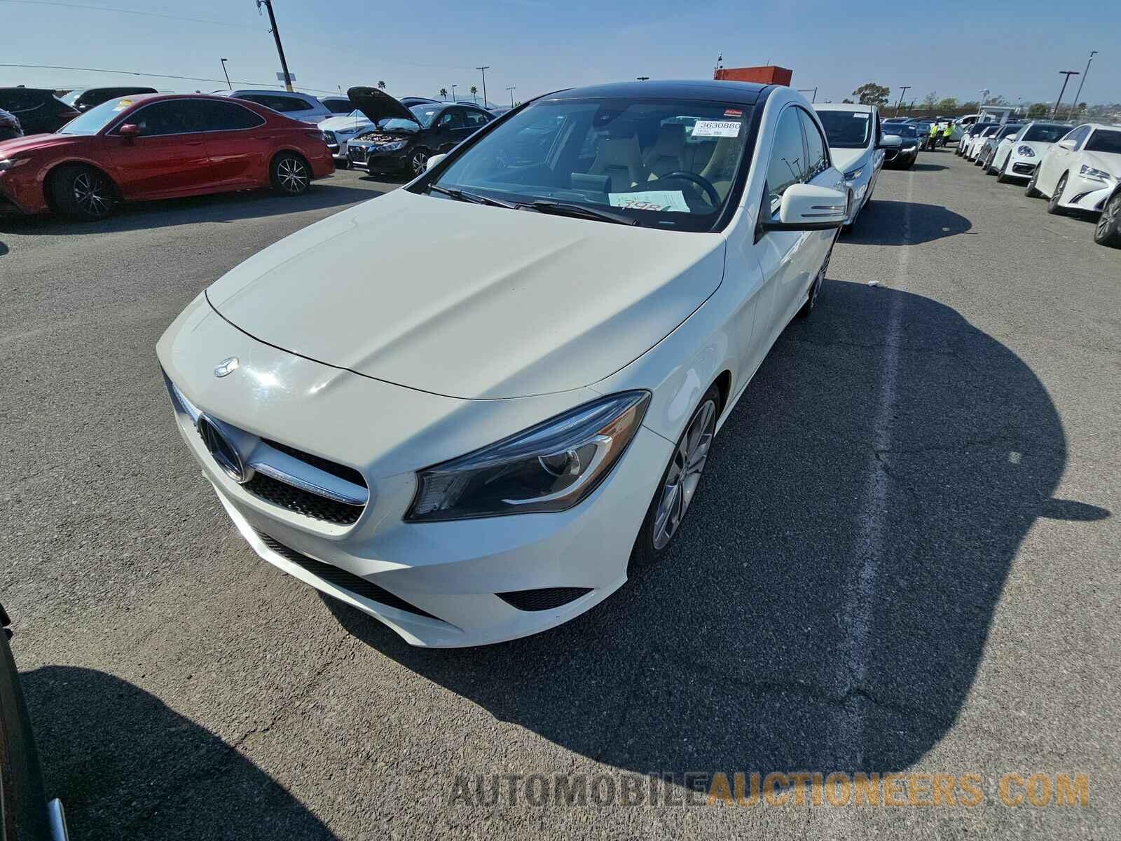 WDDSJ4EB8FN165044 Mercedes-Benz CLA 2015