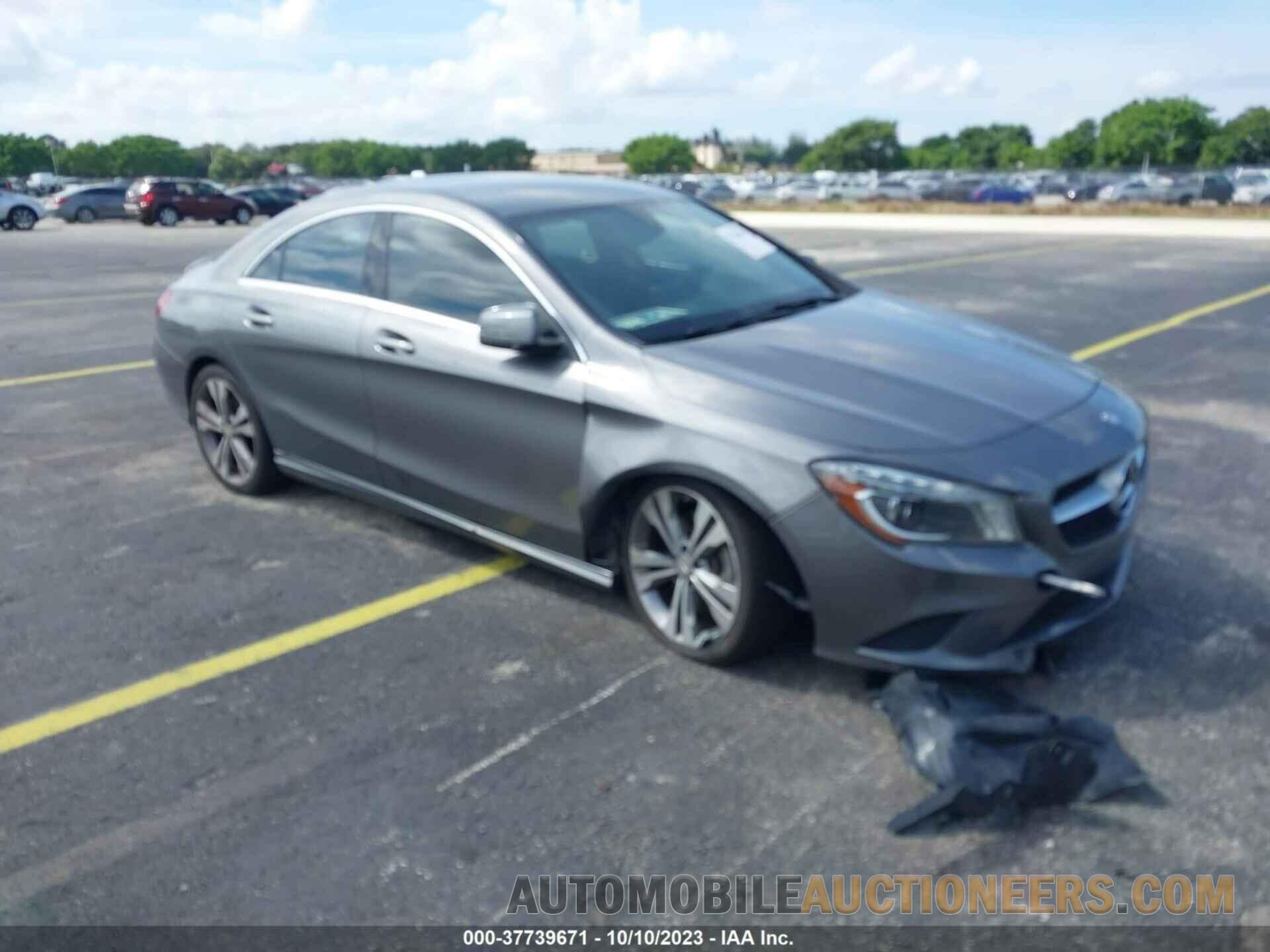 WDDSJ4EB8FN165853 MERCEDES-BENZ CLA 2015