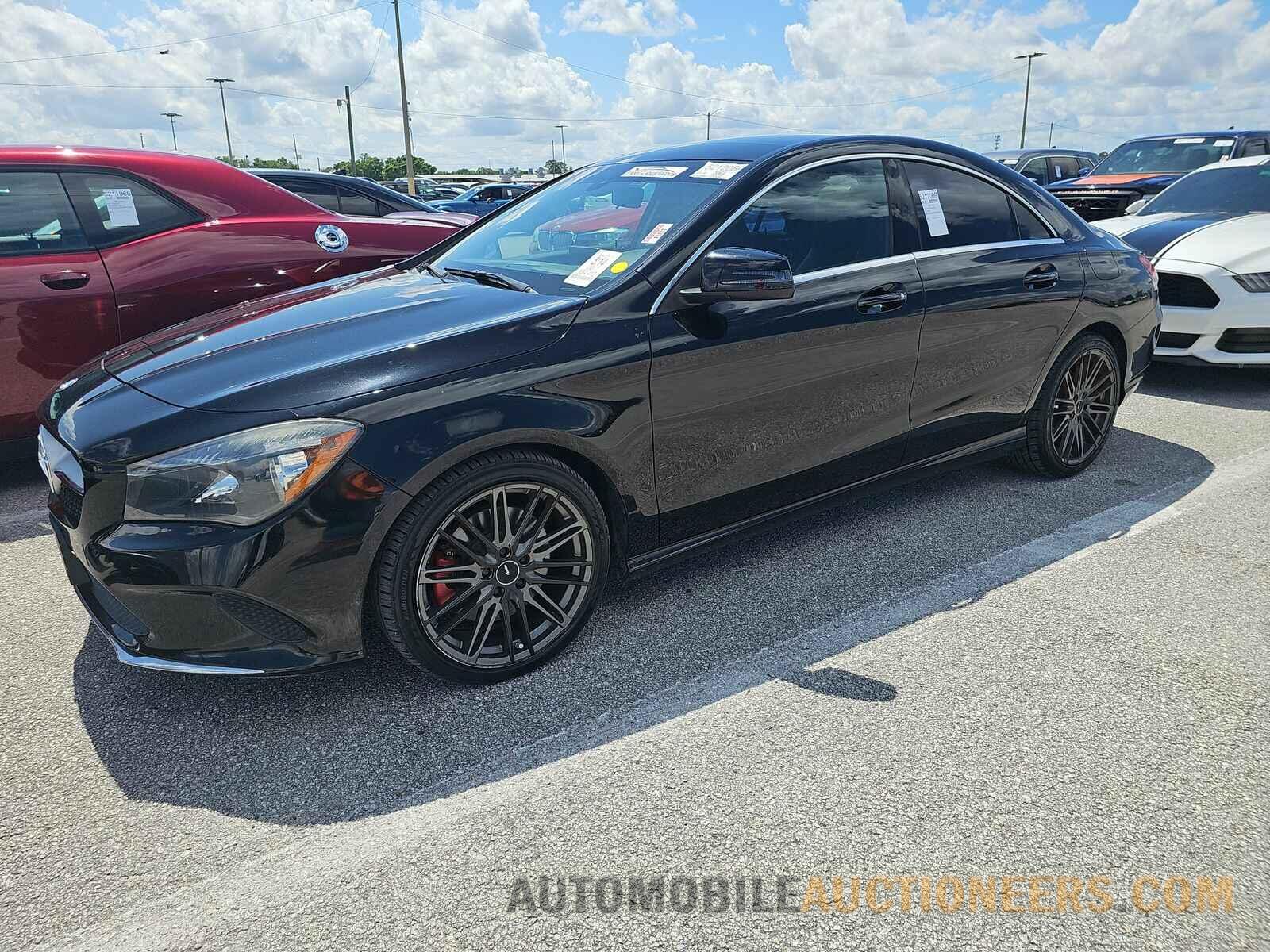 WDDSJ4EB8HN438132 Mercedes-Benz CLA 2017