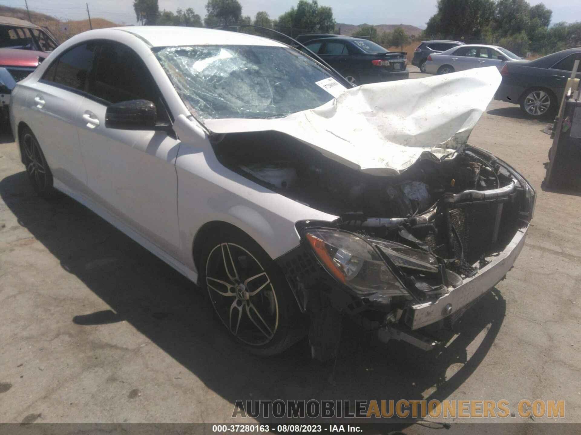 WDDSJ4EB8KN720942 MERCEDES-BENZ CLA 2019