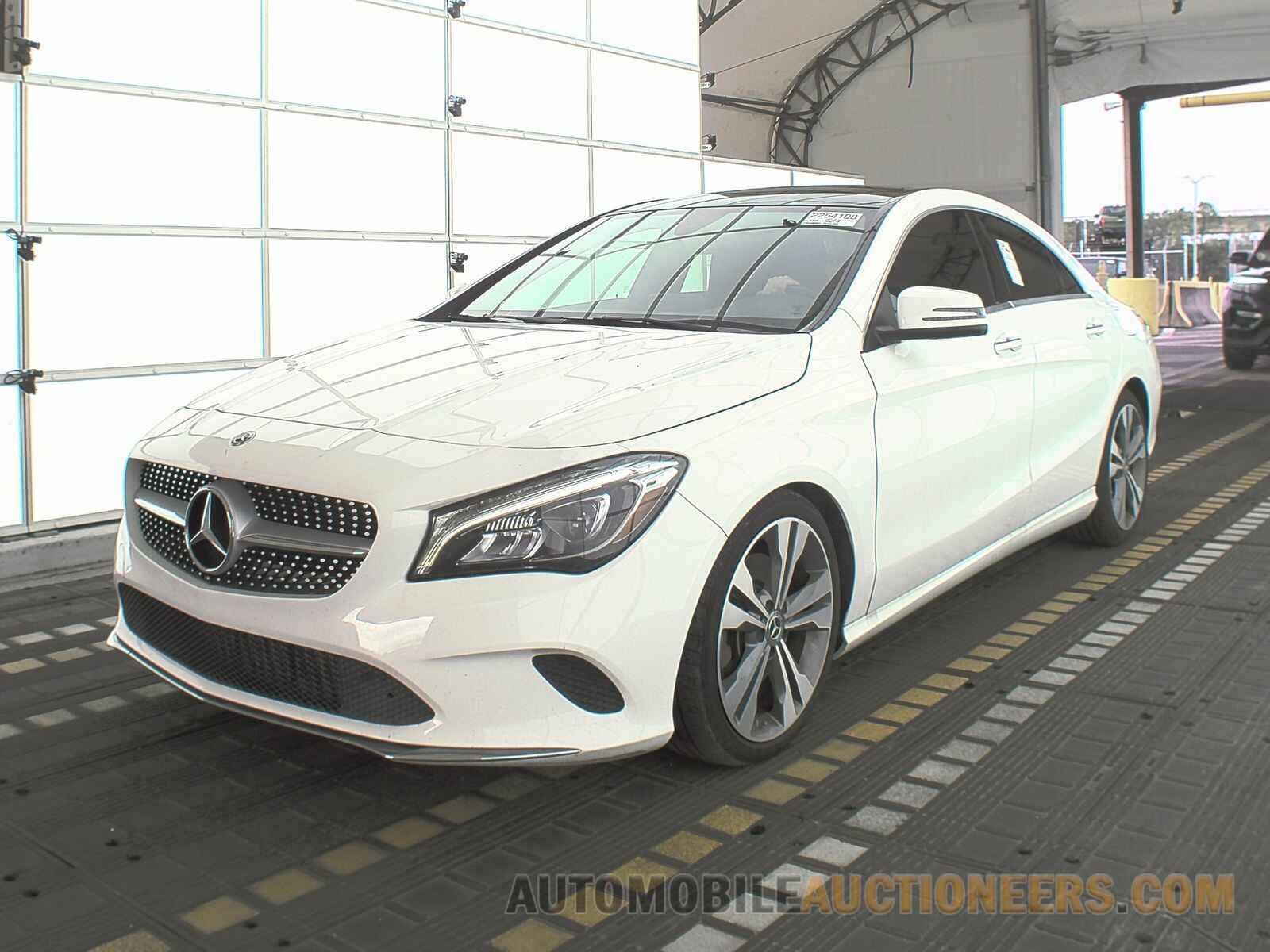 WDDSJ4EB8KN728040 Mercedes-Benz CLA 2019