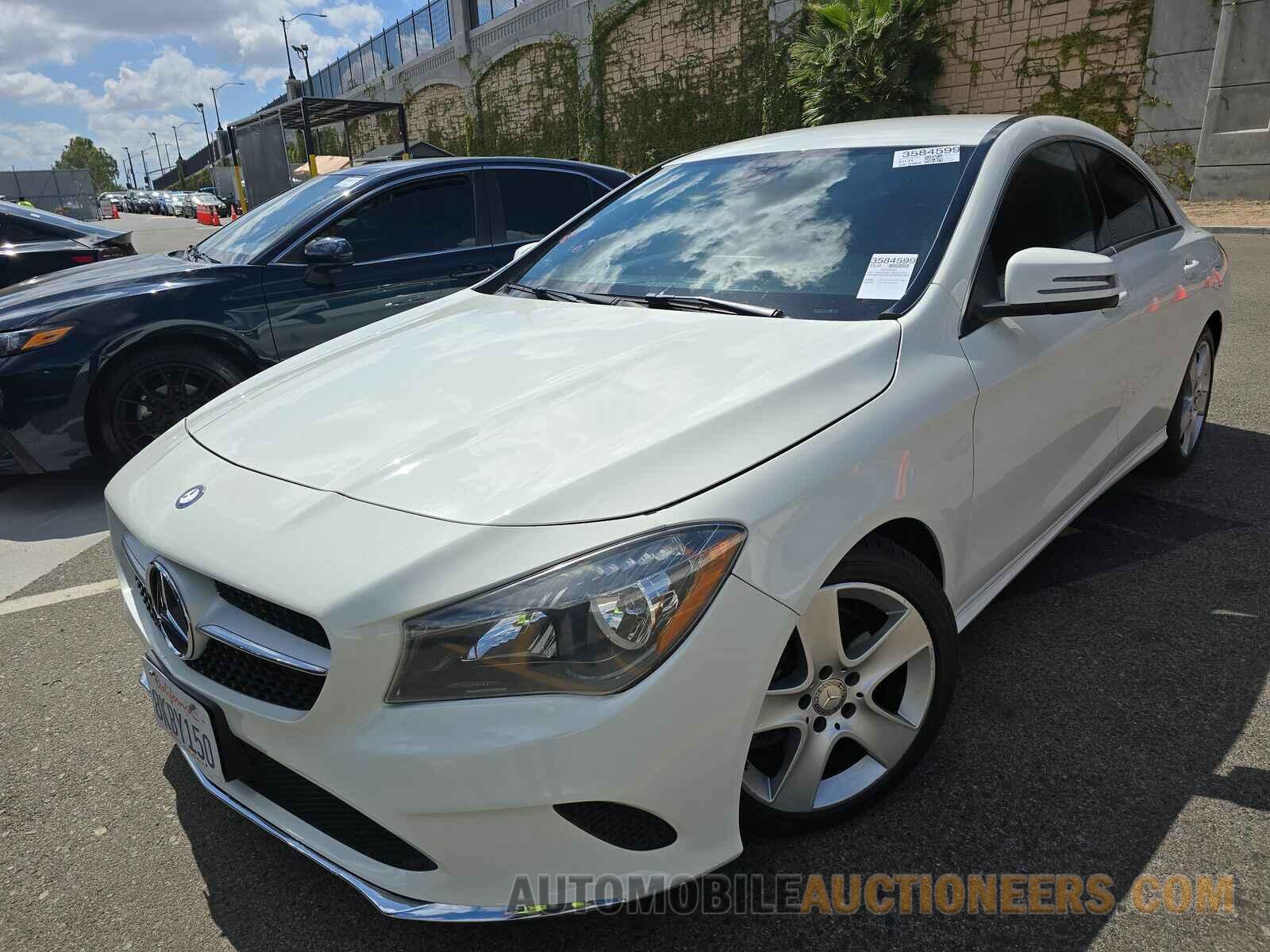 WDDSJ4EBXHN421932 Mercedes-Benz CLA 2017