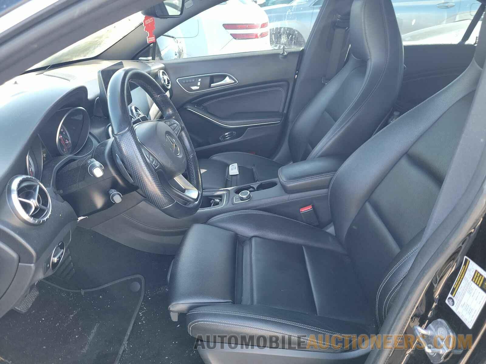 WDDSJ4GB3KN712194 Mercedes-Benz CLA 2019