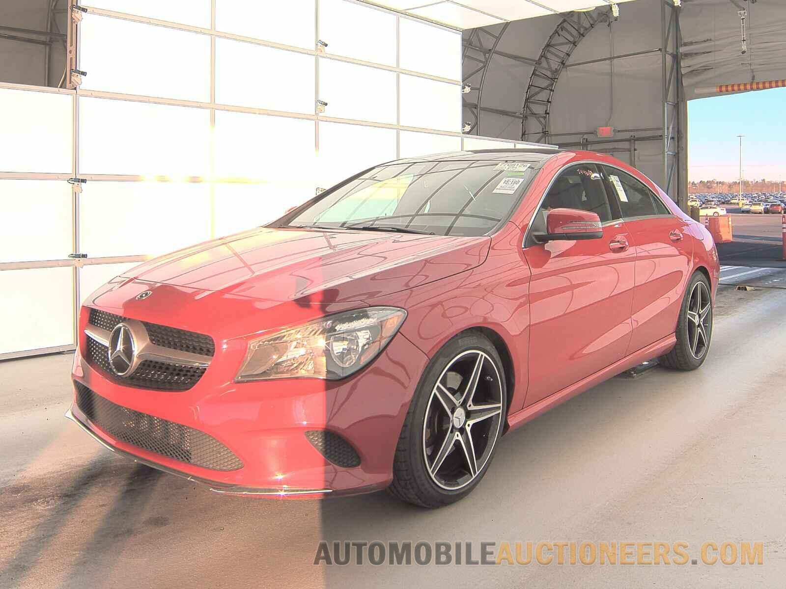 WDDSJ4GB6KN724307 Mercedes-Benz CLA 2019