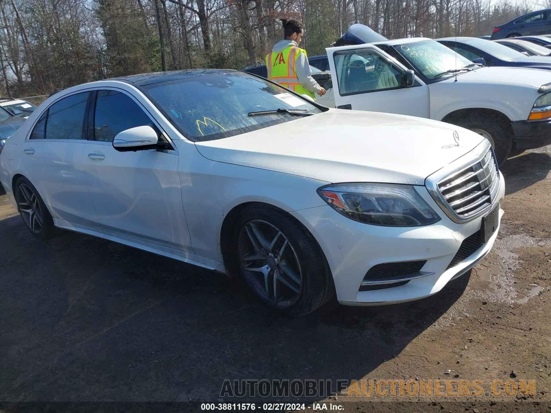 WDDUG8FBXFA160318 MERCEDES-BENZ S 550 2015