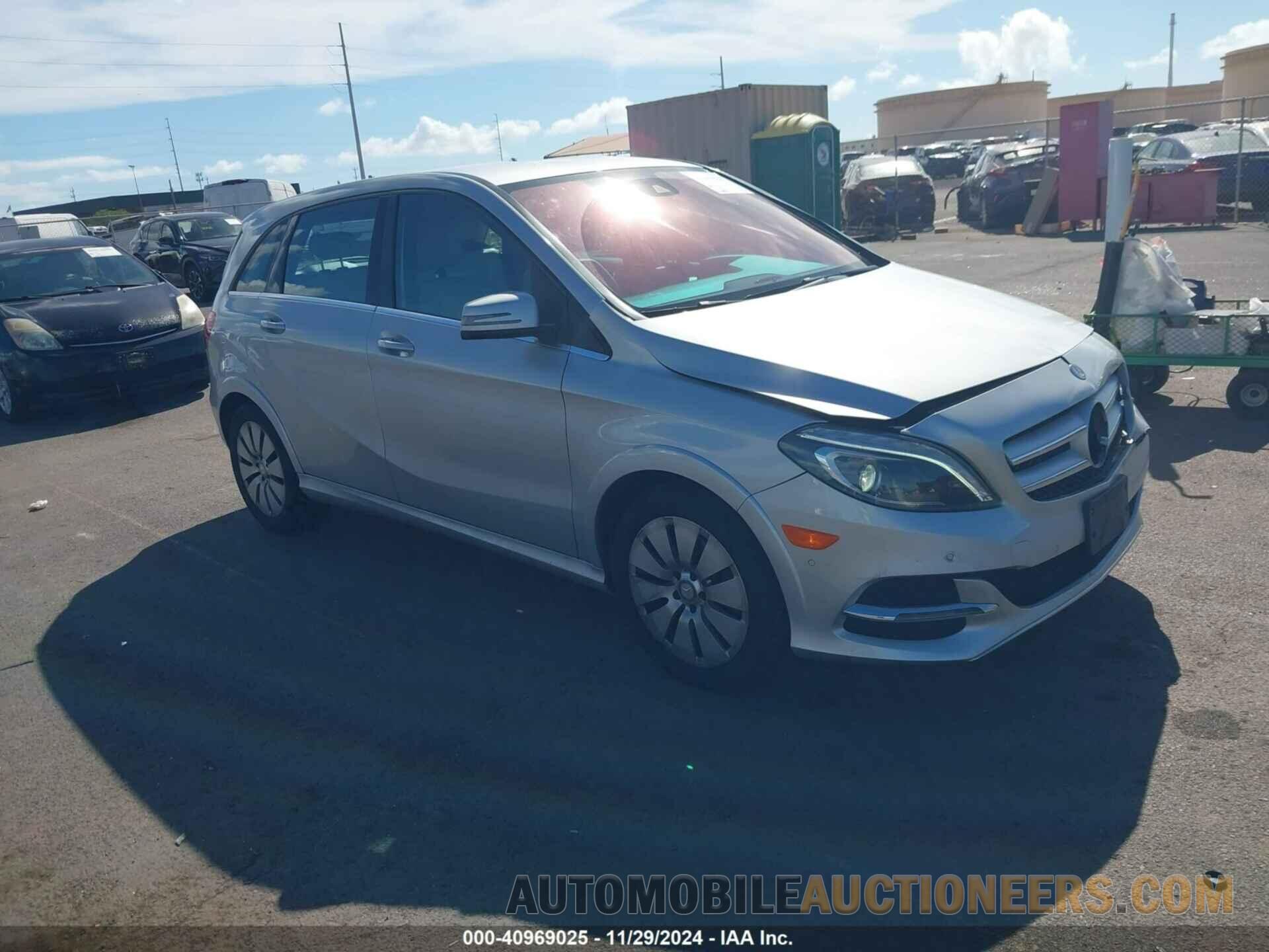 WDDVP9AB4HJ014887 MERCEDES-BENZ B 250E 2017