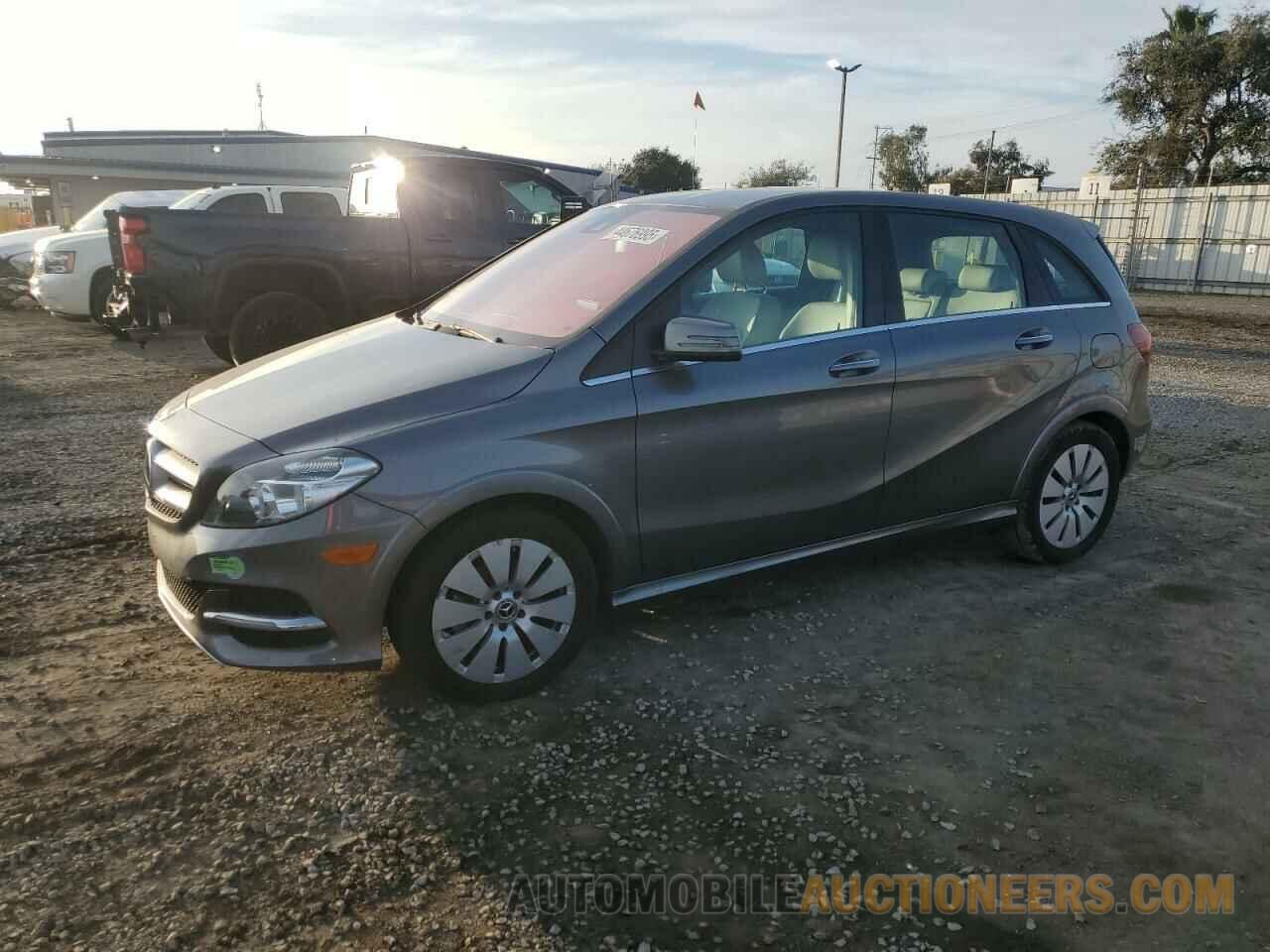 WDDVP9AB6HJ015913 MERCEDES-BENZ B-CLASS 2017