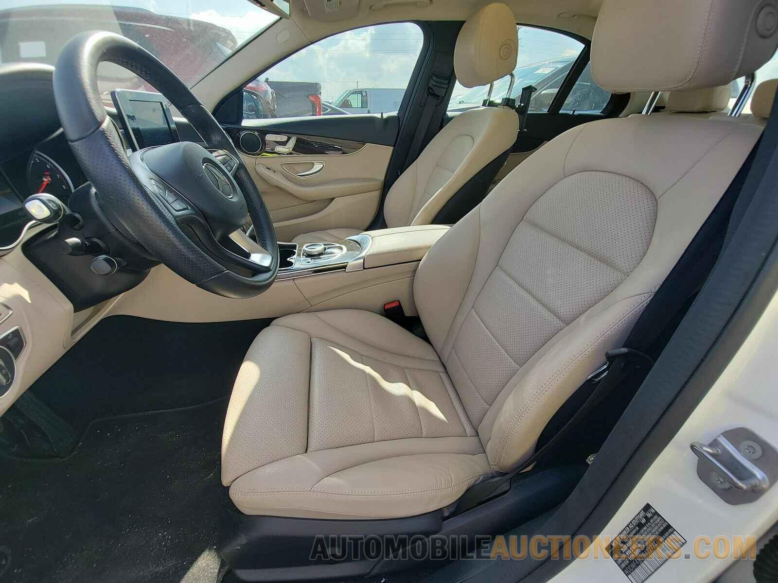 WDDWF4JB2JR422774 Mercedes-Benz C 3 2018