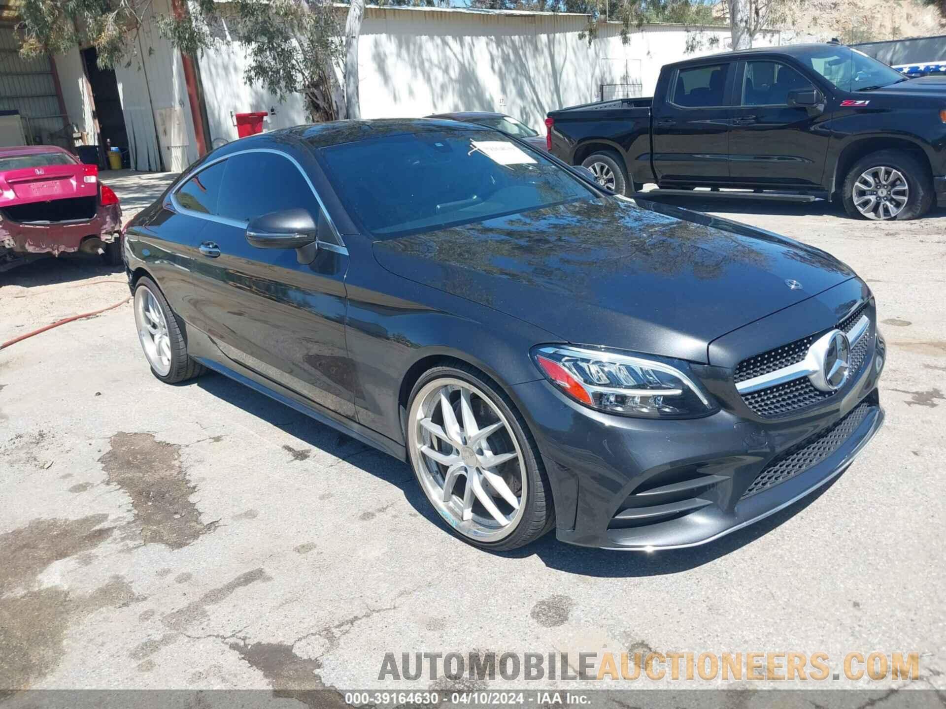 WDDWJ8DB4KF777921 MERCEDES-BENZ C 300 2019