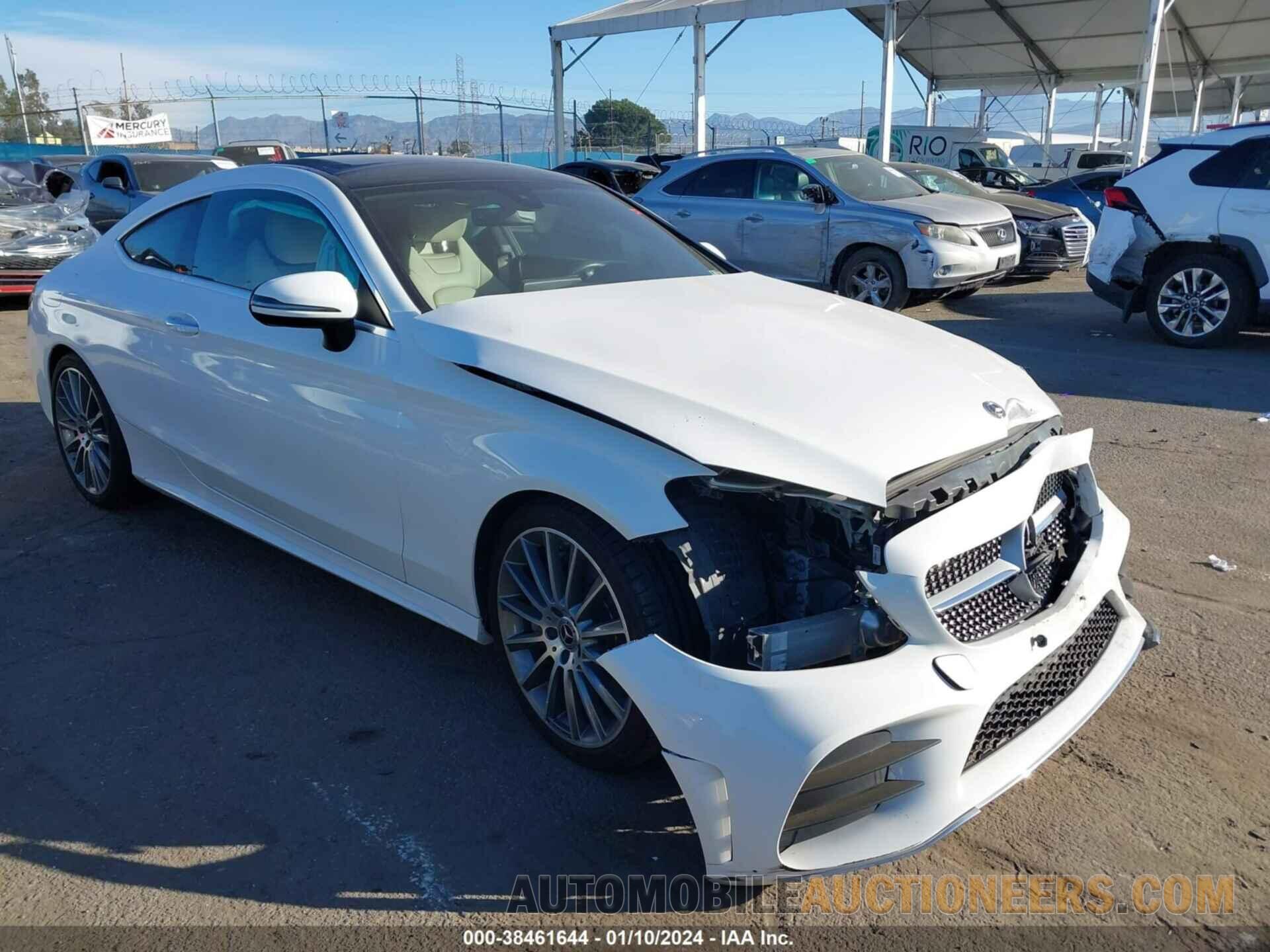 WDDWJ8DB5KF775997 MERCEDES-BENZ C 300 2019