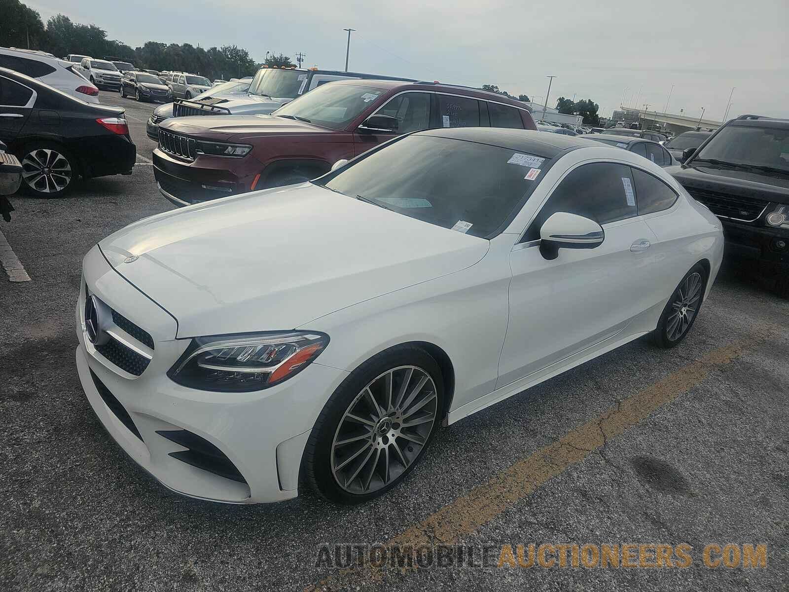 WDDWJ8DB9KF800500 Mercedes-Benz C 3 2019